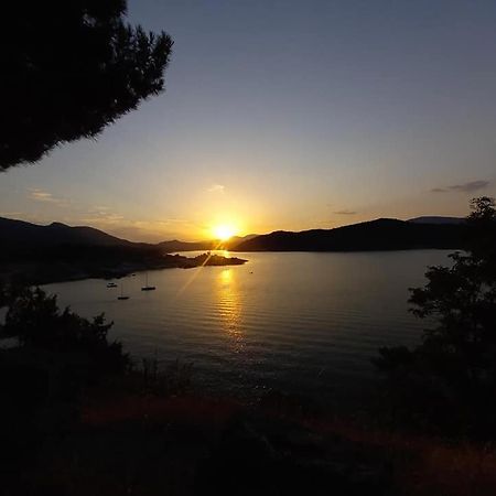Ruralrut En El Tiemblo Precios Especiales A Partir De 7 Noches, Wifi, Cabina De Hidromasaje, Aire Acondicionado, Zonas De Bano Naturales Cercanas אל טיימבלו מראה חיצוני תמונה