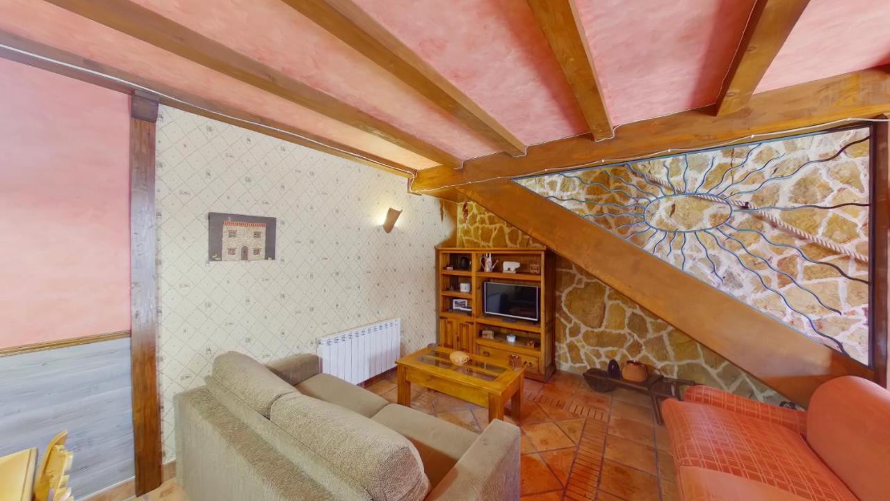 Ruralrut En El Tiemblo Precios Especiales A Partir De 7 Noches, Wifi, Cabina De Hidromasaje, Aire Acondicionado, Zonas De Bano Naturales Cercanas אל טיימבלו מראה חיצוני תמונה